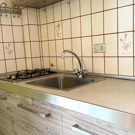 M421 - Marcelli, Bilocale Con Patio A 100mt Dal Mare *